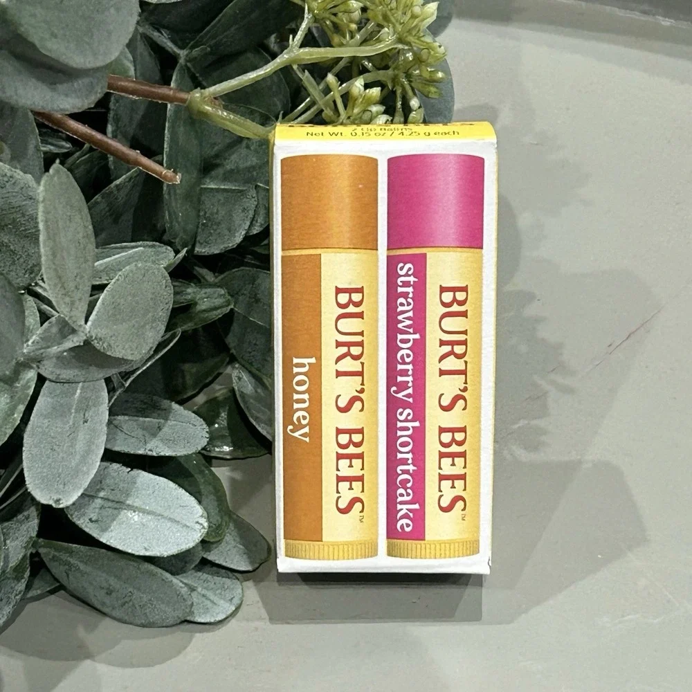 Burt's Bees Honey And Strawberry‎ Shortcake Lip Balm 2-pack 0.15oz Lim. Edition
